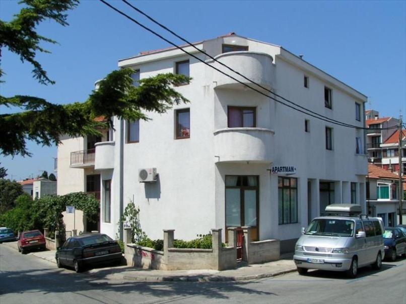 Apartments Gabrijela Биоград-на-Мору Экстерьер фото
